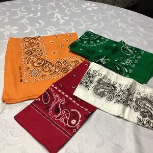 Vintage Fast Color All Cotton  Floral Bandana Red Blue Lot of 4 Western never us